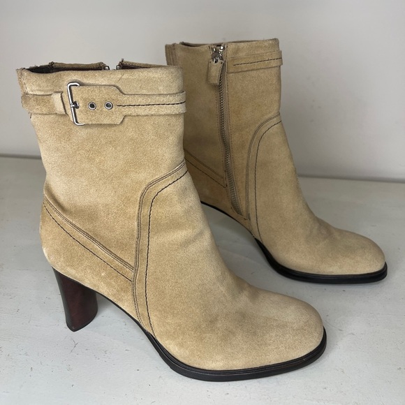 Cole Haan Ankle Boots Tan Suede Women's Size 7.5 Chic Comfy Block Heel Rare - Picture 1 of 8